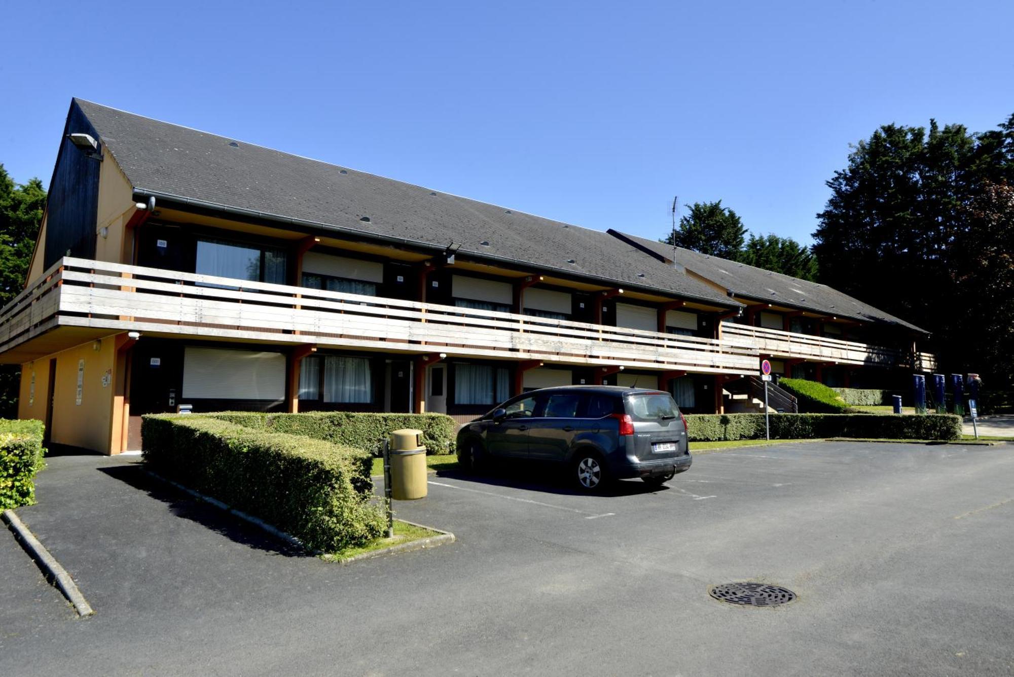 Kyriad Honfleur - La Riviere Saint Sauveur Exterior photo